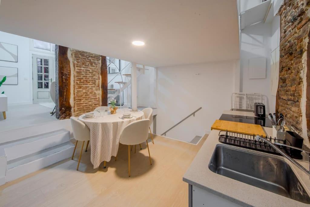 Luxury Apartment In The Center Мадрид Экстерьер фото